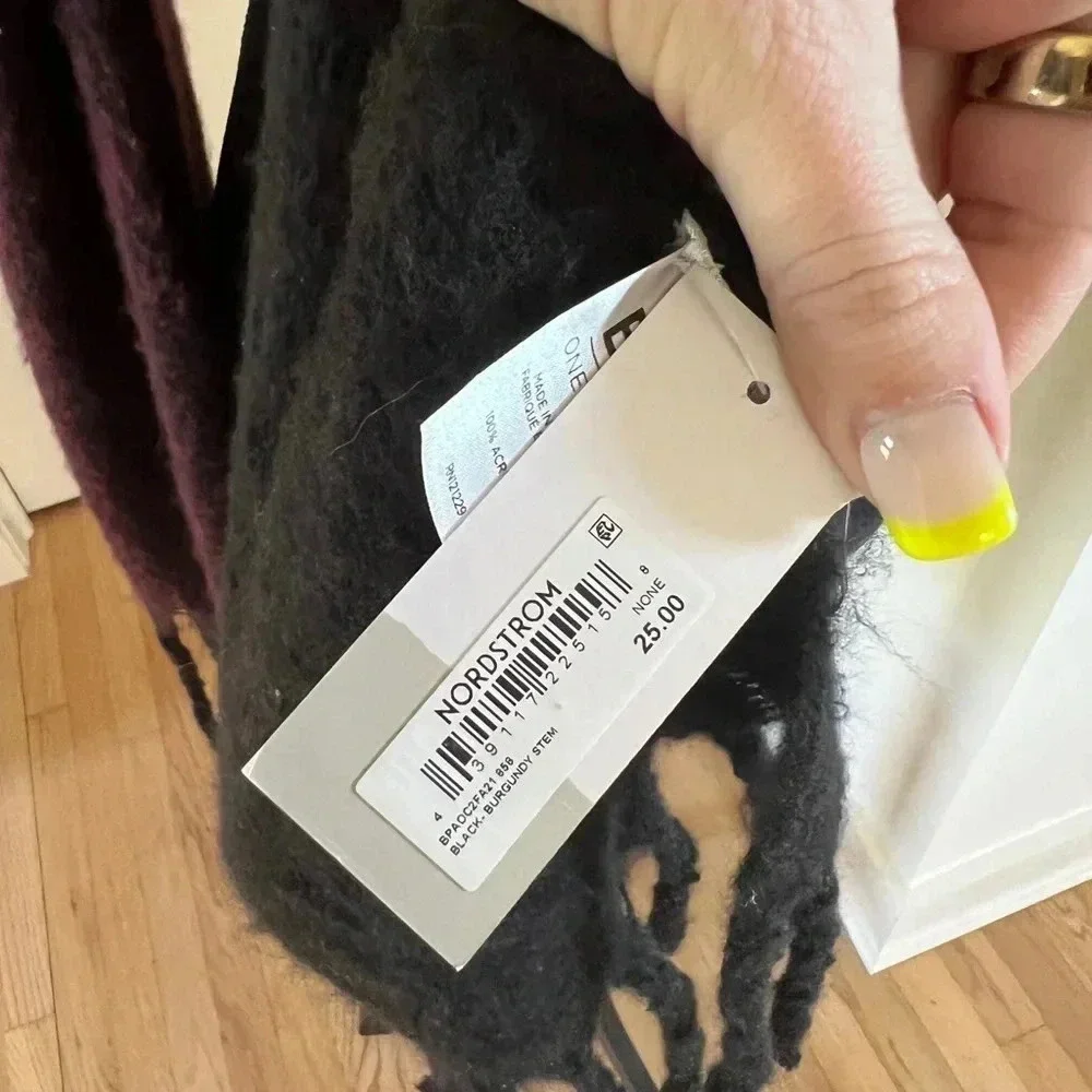 BP Nordstrom Women’s Black Burgundy Fringe Scarf OS NWT‎